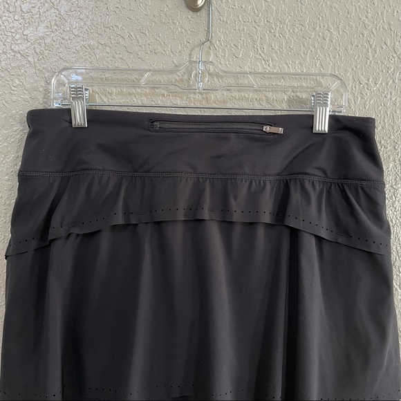 Athleta Women's Laser Run Black Lightweight Waterproof Tennis Activewear Skort M - Picture 5 of 9